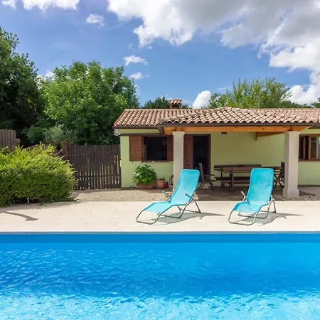 Chiara With Private Pool Hotel